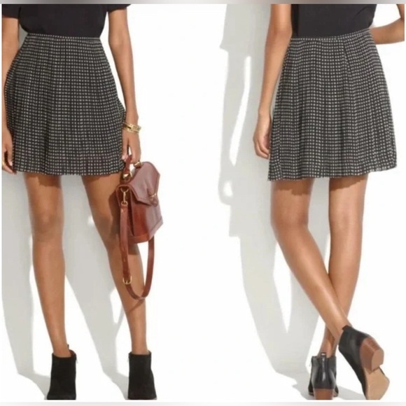 Madewell Accordion Pleated Houndstooth Mini Skirt Sz 4 Black Side Zip Lined - Picture 1 of 13